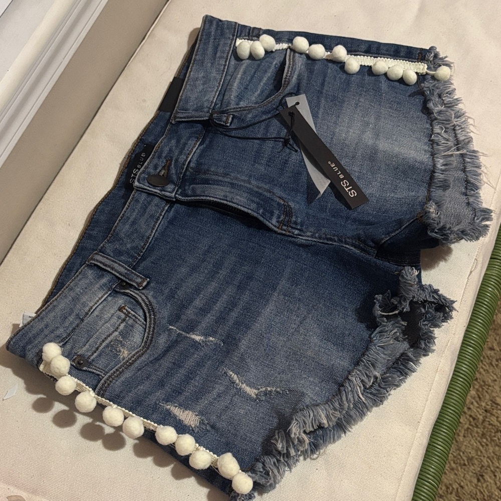 STS Blue Distressed Denim Shorts with Pom-Poms New with tags size 29